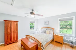Cozy Shoreline Retreat | Fast WiFi - Image 2
