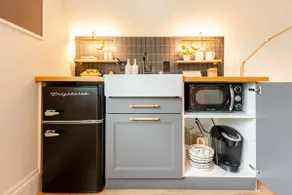 Creekside Cottage - A spacious, private suite! - Image 5