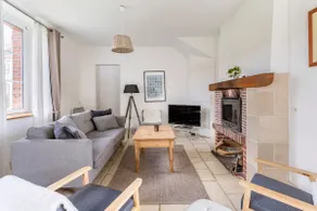 Quiet cottage in private domain with forest - Image 3