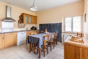 Quiet cottage in private domain with forest - Image 5