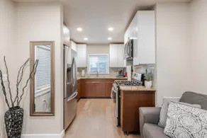 Cozy 2bed1bath w/Laundry and Gym - Image 4