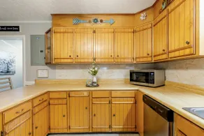 4 Bed/2 Bath Home W/Pool and Gameroom - Image 2