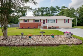 4 Bed/2 Bath Home W/Pool and Gameroom - Image 4