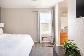 2 King Beds | Single Story | 8 Guests - Image 4