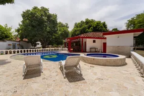 Private Pool - Colonial Estate in Santa Fe - Image 4