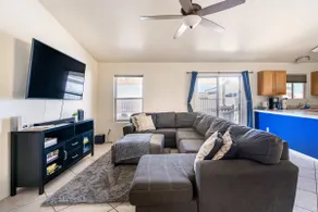 Comfortable 3 bd w/2 King Beds+Heated Pool Option* - Image 4