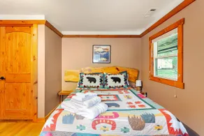 Iron Peaks Lodge- Near Whiteface, dogs welcome! - Image 3