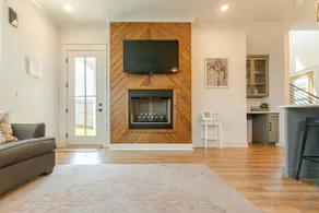 Beautiful Paradise Home - 1 Mile From Beach - POOL - Image 4