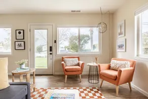 Coastal Surf House-Family/Work Friendly-Big Yard - Image 3