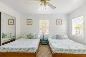 Aqua Bungalow - One mile away from Cove Harbor - Image 4