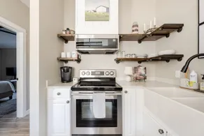 Connie's Cozy Cottage - Image 4
