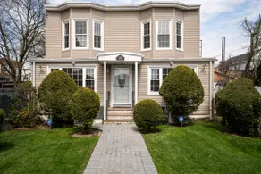 Conveniently located BK House With Lots Of Charm!! - Image 5