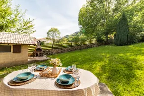 Outdoor Jacuzzi for year-round use. - Image 3