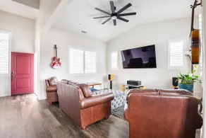 Private Home in Historical Templeton-Wine Tasting - Image 2