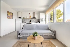 Design-Apartment with Private Pool (BBQ, A/C) - Image 2
