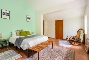 A modern oasis in the Hudson Valley and nature. - Image 4