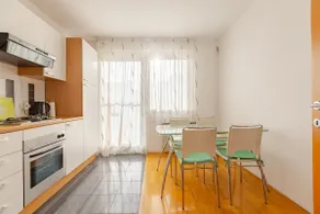 Sunny Apartment - Image 5