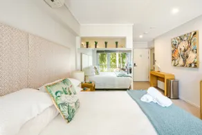 Private and Secluded Beach Studio Resort Apartment - Image 2