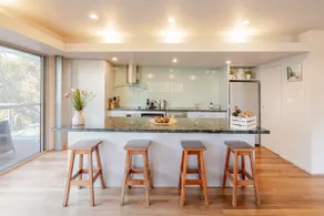 Lorne Luxury ocean views to the bay - Image 5