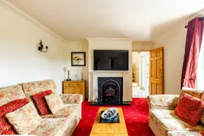 Manor Lodge - Image 3