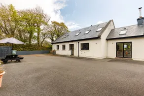 Manor Lodge - Image 2