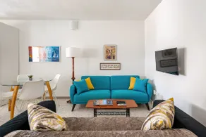 Lovely two bedroom condo 1 min from the beach - Image 2