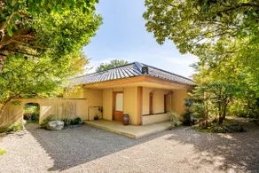Near Daibutsu/Enjoy the view of the Japanse garden - Image 5