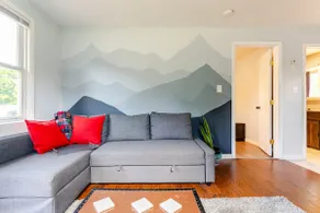 Cozy 1 Bedroom Apartment Getaway - Image 2