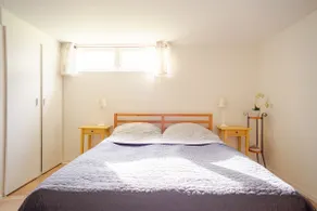 Modern apartment in a quiet neighbourhood. - Image 4
