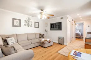Cute & Cozy 1 bedroom guesthouse located in Winter Haven FL - Image 2