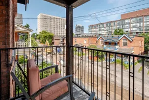 2 blocks from Canal Skating - 3 Bed Apt w/ Parking - Image 4
