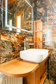 Madalena's home is a cheerful 3 bedroom home. - Image 5