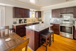 Recharge in quiet mountain neighborhood! Great 180 views! Nearby hiking &skiing! - Image 5