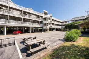 Top Floor Oceanfront Condo, beautifully decorated - Image 3
