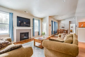 Black Bear Lodge in Three Rivers - Image 2