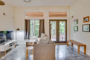 Jordan River | West Coast Cottage Private Getaway - Image 2