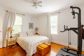 Cozy 1-Bedroom Guesthouse Walking Distance to USC - Image 4