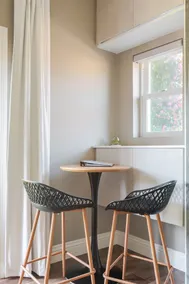 Stylish standalone guesthouse near Santana Rowing - Image 5