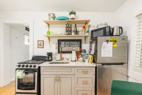 Pet-friendly City Cottage near Ponce City Market and Piedmont Park - Image 5