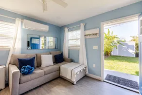 La Casita | Near Artesia, Cerritos, Anaheim, LAX - Image 3