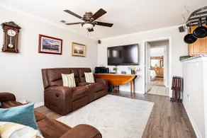 Cozy Concord Cottage - Image 2
