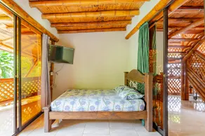 nice cabin surrounded by landscapes. - Image 2