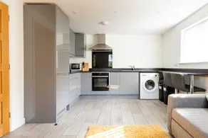 1 bedroom self contained separate Annexe in Exeter - Image 5