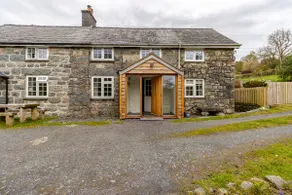 Afonfa - Riverside Cottage - Sleeps 6 - Image 4