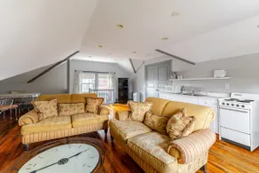 Private guest house - Image 2