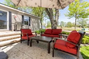 Welcome to the St Pierre Family Cottage -lot 610 - Image 5