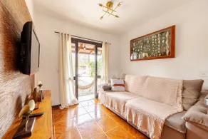House in the center with pool and lake, 450 meters from the beach - Image 4
