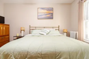Spacious Condo near Obama Center Less than 10 min - Image 3