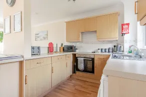 Modern, well equipped cottage close to the Sea - Image 4