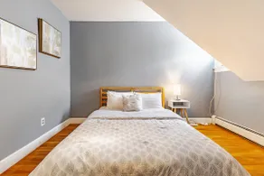 Lovely 2 bedroom condo in Providence - Image 4